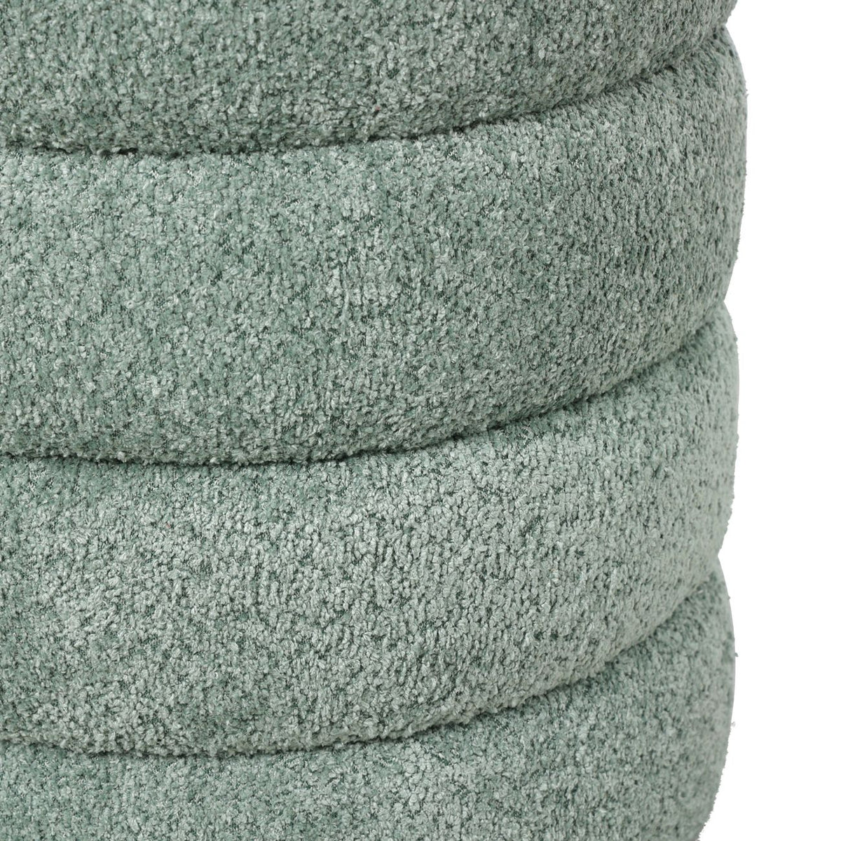 Pouf tissu effet fourrure rase vert d'eau